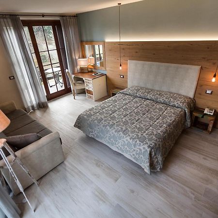 Hotel Livia Гарньяно Экстерьер фото